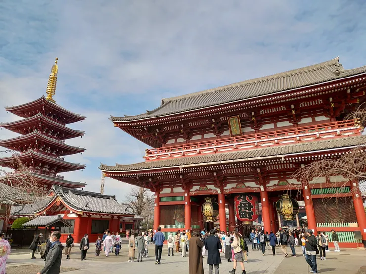 永遠聚集許多海外觀光客的淺草寺