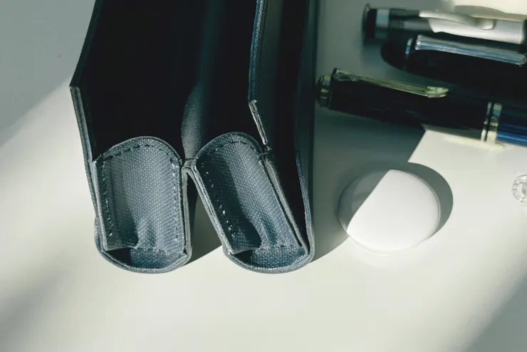 收納主體是布、接合是皮革