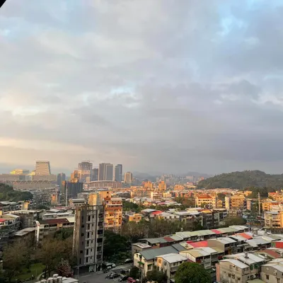 貧窮跪公子的沙龍