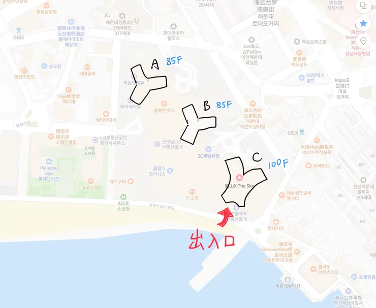 觀景台的出入口由此進，一樓買票即可搭乘高速電梯上樓。