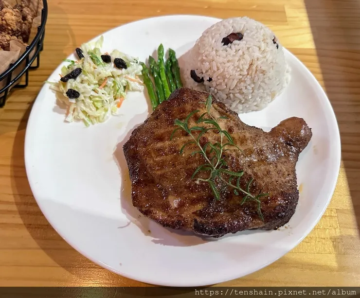 【板橋美式炭烤餐廳+餐酒館】橙子美式炭烤餐廳