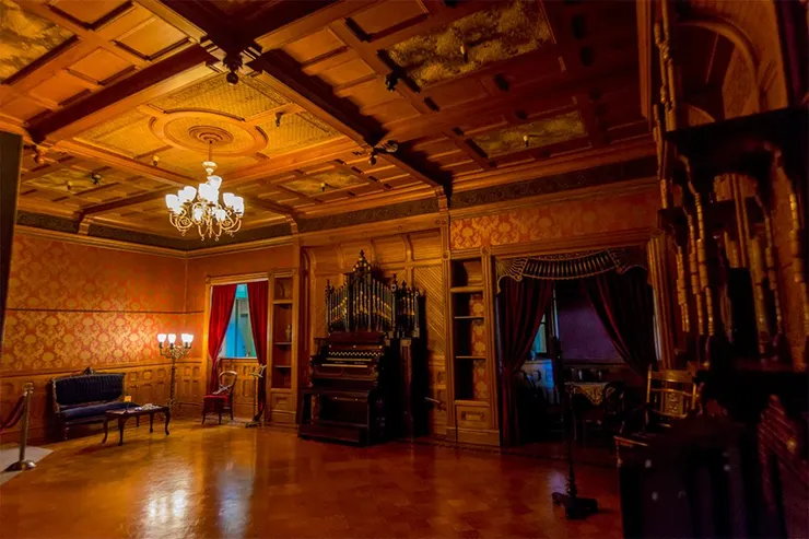 『溫徹斯特神秘屋』結構怪異，迷宮般的結構據說是為了迷惑鬼魂。