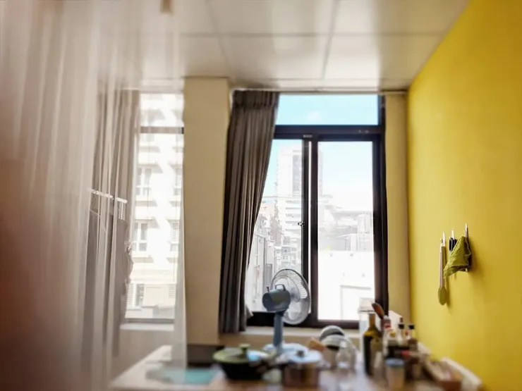 台北租屋(亂糟糟的桌面) / 同居生活 Photo Credit : Jhane Chou