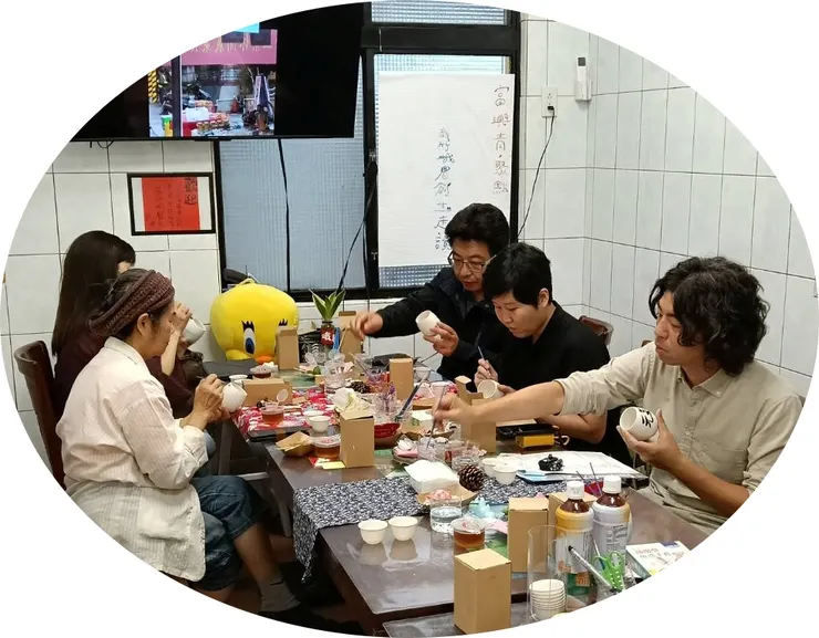 彩繪裡的峨眉記憶