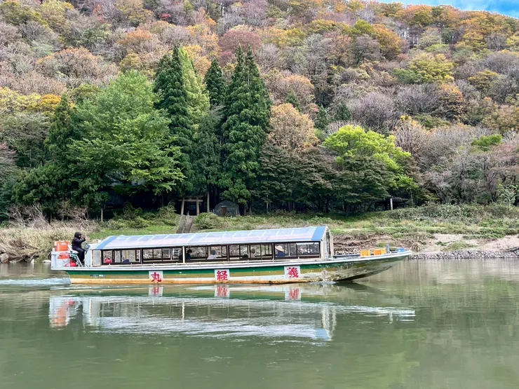 其他船家的觀光船