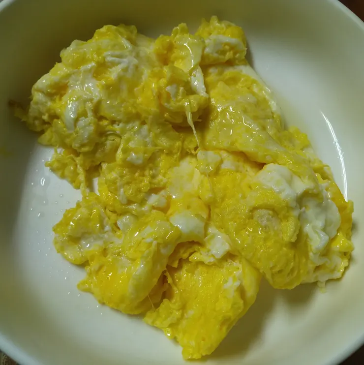 此圖為國產蛋的蛋料理示意圖 (我炒的)