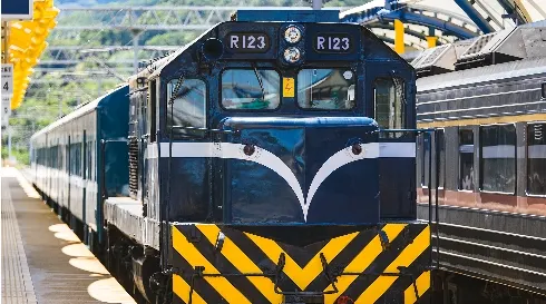 【雄獅鐵道旅遊】藍皮解憂號 