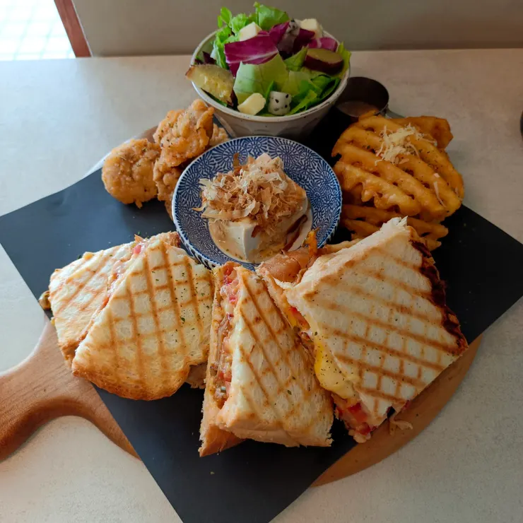 佬墨起司雞帕尼尼