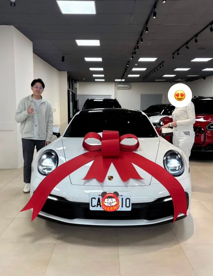 2022 Porsche Carrera 交車