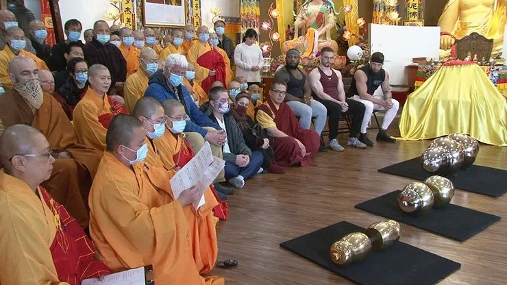 有三位美籍大力士参加了提拿金刚杵的测试 （Rambo Tsemang 拍摄）