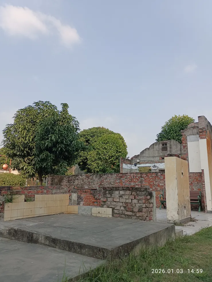 年光老盡風華改