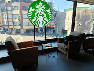 蛇轉乾坤，新年祝福提前來報到～