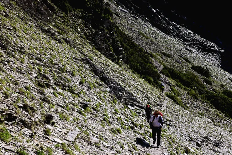 ▲鞍部下切南湖池