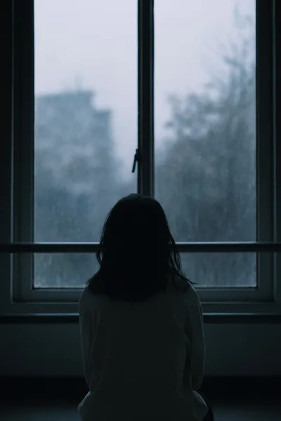 催眠故事｜當情緒有了形狀，便能更輕柔地看見並將其釋放