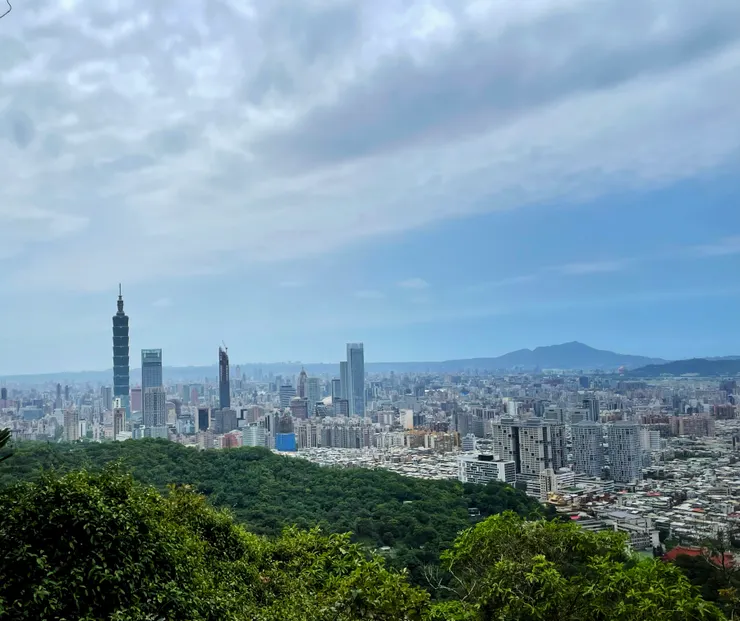 遠眺台北信義區市景
