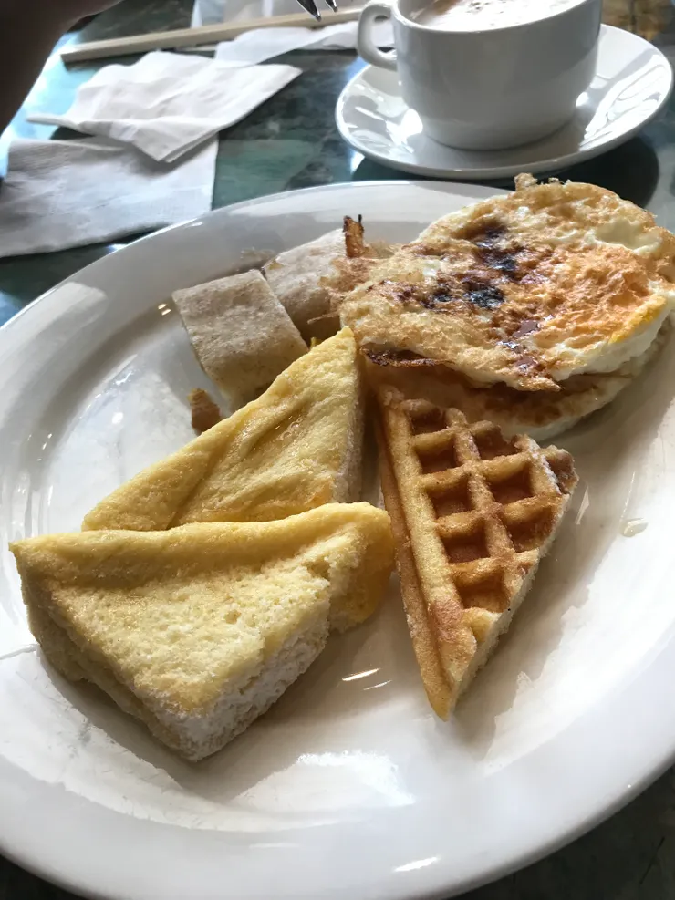 鬆餅、法式吐司、蛋餅也是現做料理