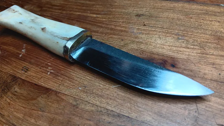 動物骨頭製的柄相當特別