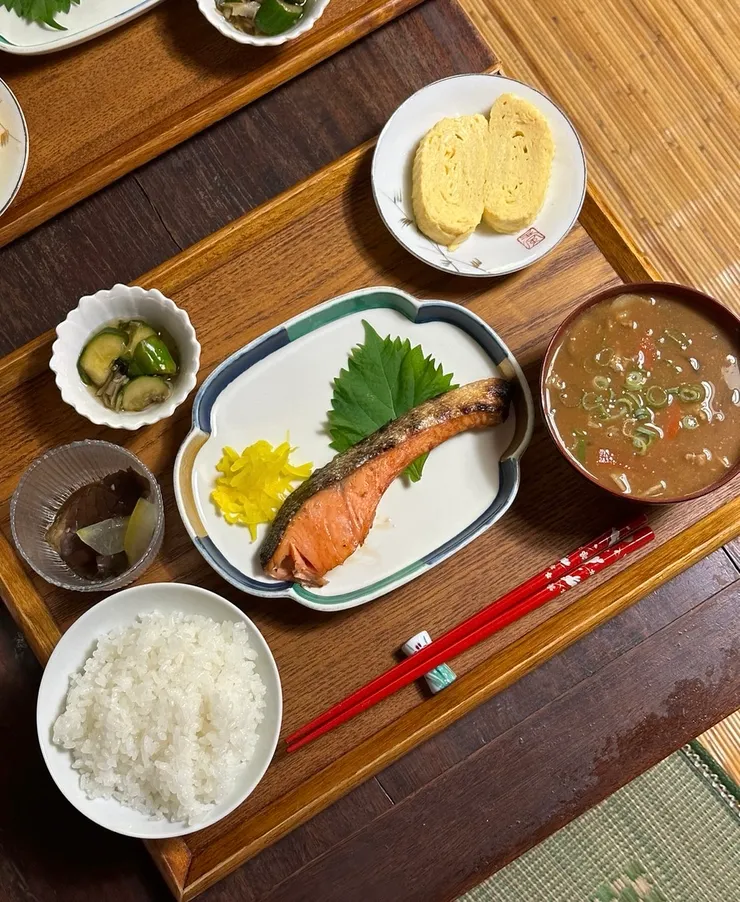 烤鮭魚朝食