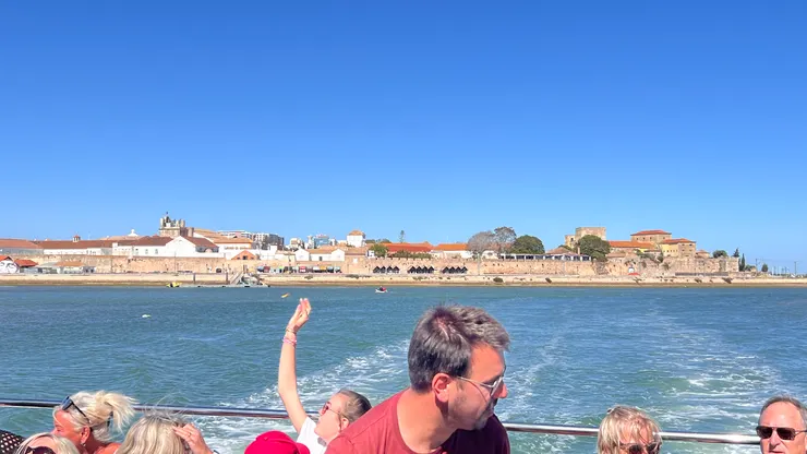 離開法魯市中心