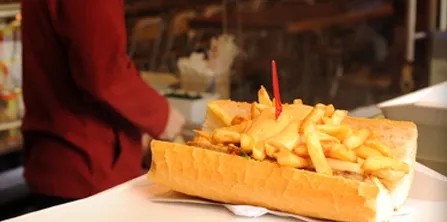 8歐元小吃解決一餐..