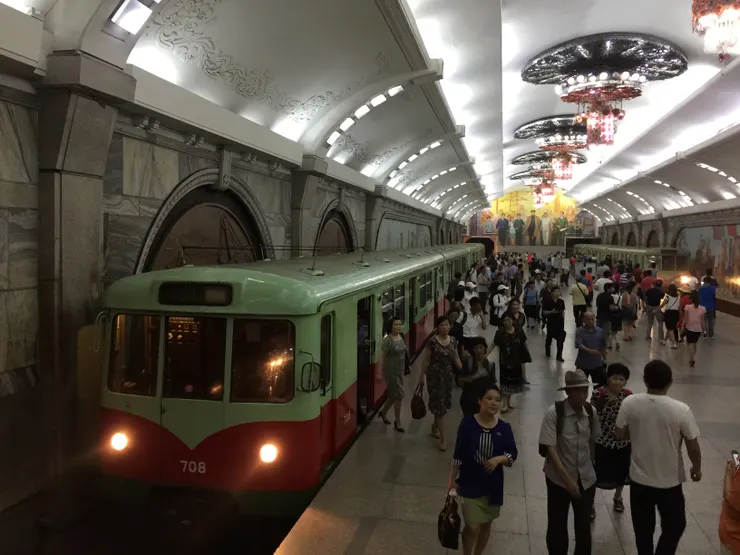 平壤地鐵站台