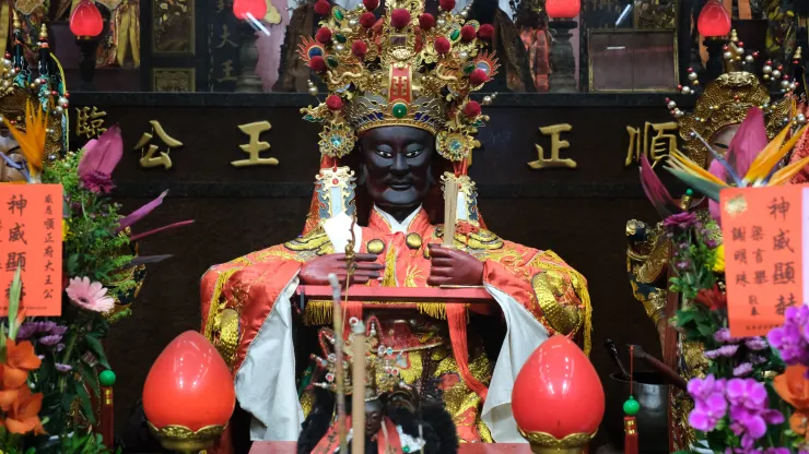 艋舺龍津宮24日正式啟動「200週年特刊」計畫，象徵順正府大王公從家族型信仰轉向公共文化資產，為萬華信仰地圖開啟新篇章。