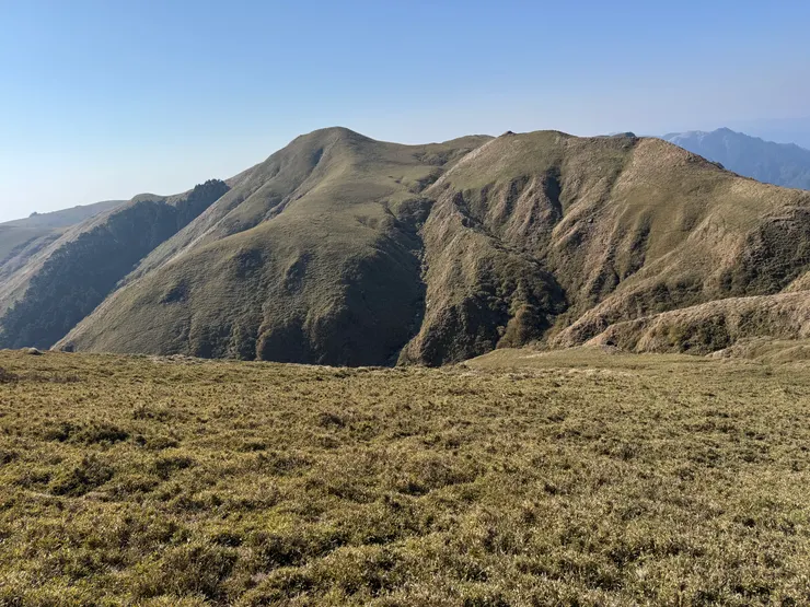 難得的柔和高山線條。