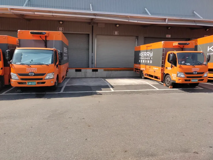 嘉里醫藥物流車