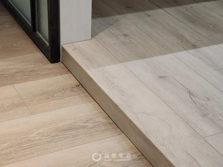 一體凹折工法：架高區應用