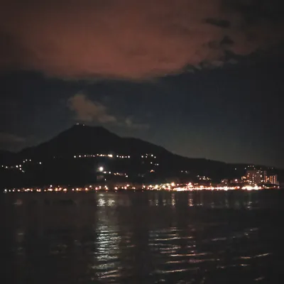 《那些在夜裡放大的小情緒》