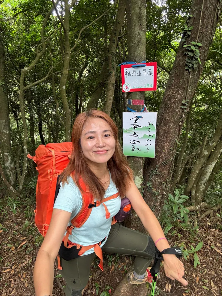 金牌山西峰 海拔768M