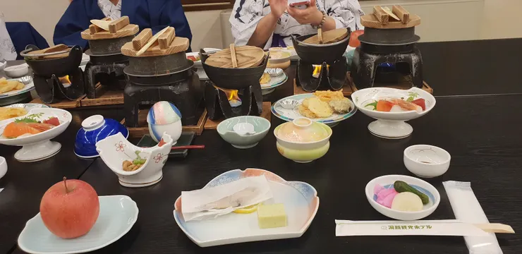 跟台灣人的團是不用怕餓死的