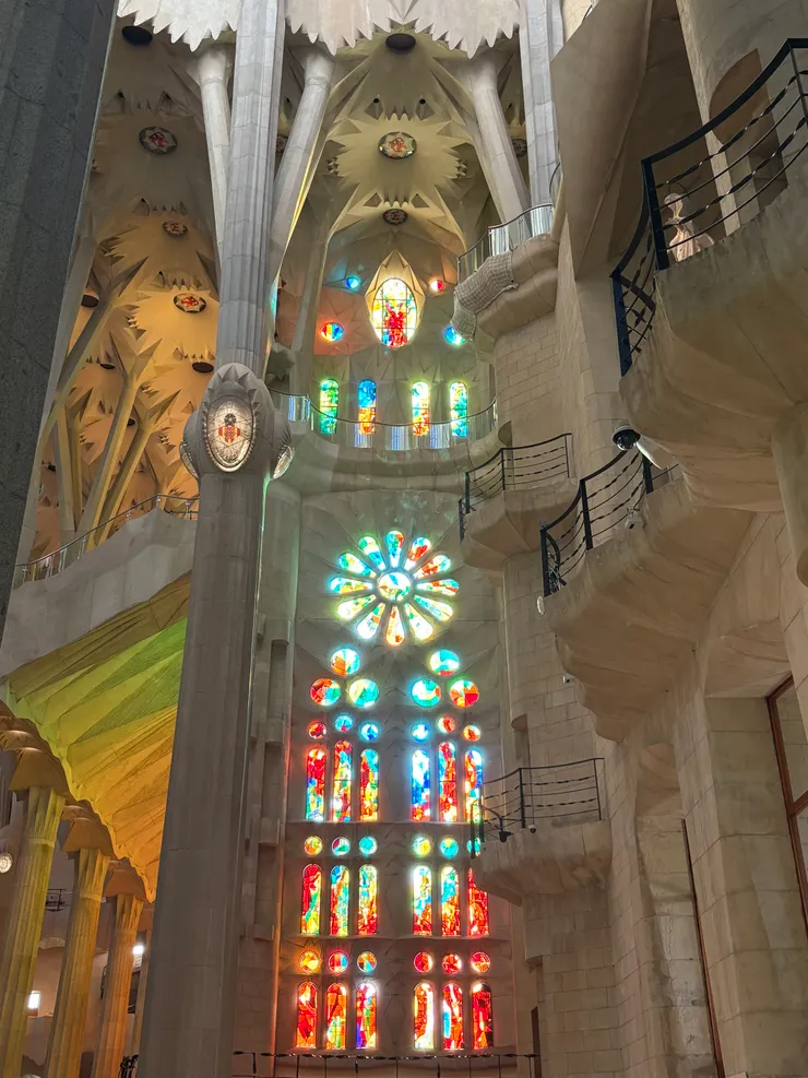 聖家堂彩繪玻璃花窗