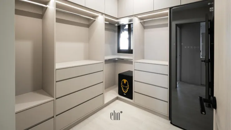 作品設計：朵朵森(點我觀看完整作品)，更衣室系統櫃