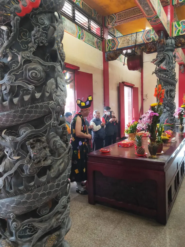 龍柱雕刻及彩繪工藝精湛(圖片截圖於網路)