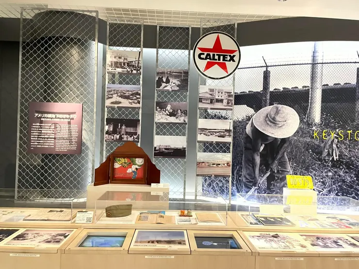 沖繩在1951年到1972年間經歷過二十多年的美國統治。圖為沖繩縣立博物館中沖繩歷史的美治時期展區。