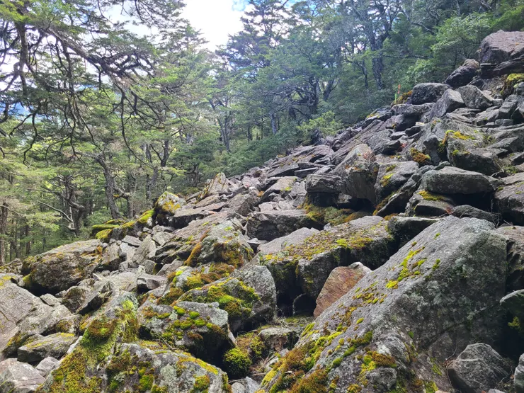 快到營地前的石瀑