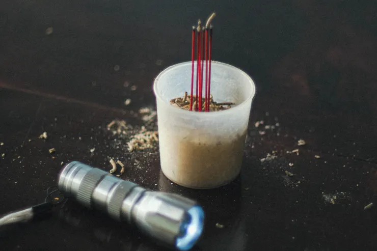 這幾炷香似乎已燒完