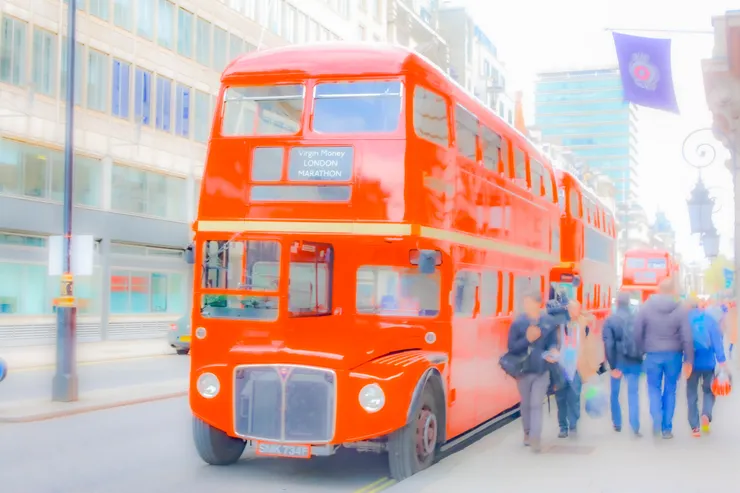 經典的紅色倫敦巴士