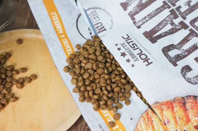 PETA寵物｜ABSOLUTE HOLISTIC超越顛峰-護膚亮毛(超小顆粒幼貓也能吃<3)