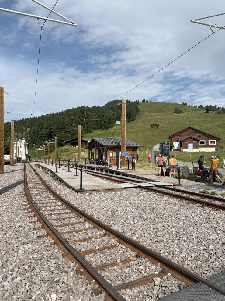 Col de voza火車站