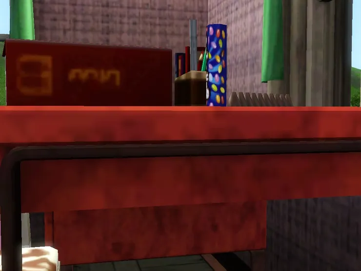 根據公子憶述，翠兒的房間很多巧克力，放到四處都是。