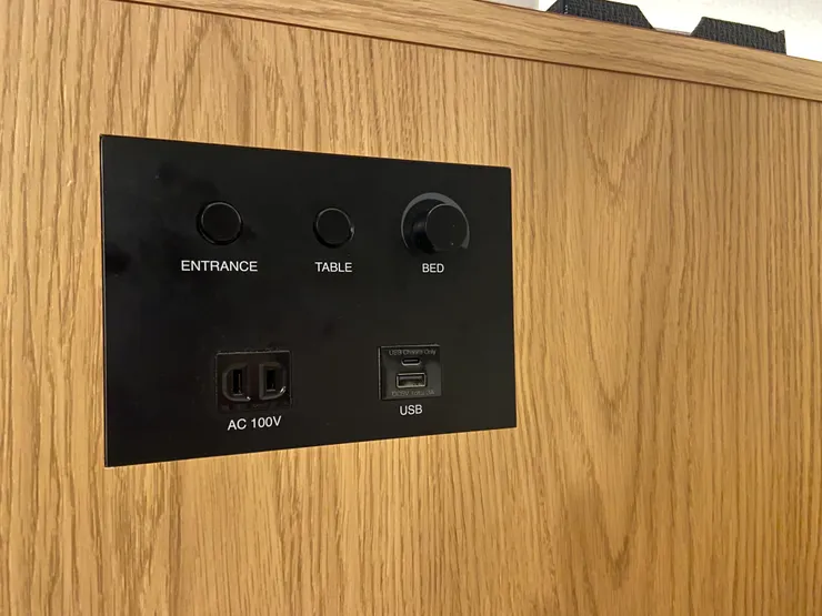 床頭也可以充電