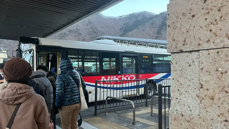 搭上車就能抵達星野啦。