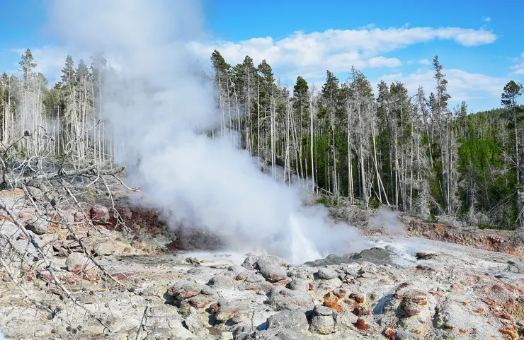 Steamboat Geyser／蒸汽船