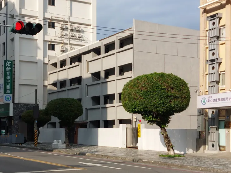 花蓮市公所斜對面 / 資料來源：我自己