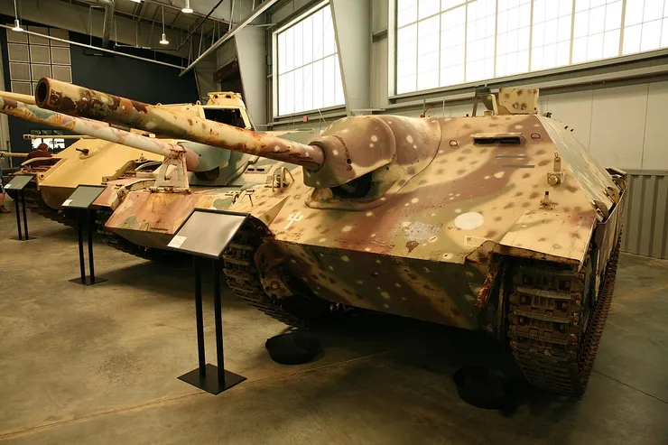 摩爾堡美國陸軍裝甲與騎兵收藏館中一輛塗裝德式迷彩的瑞士G-13型驅逐戰車