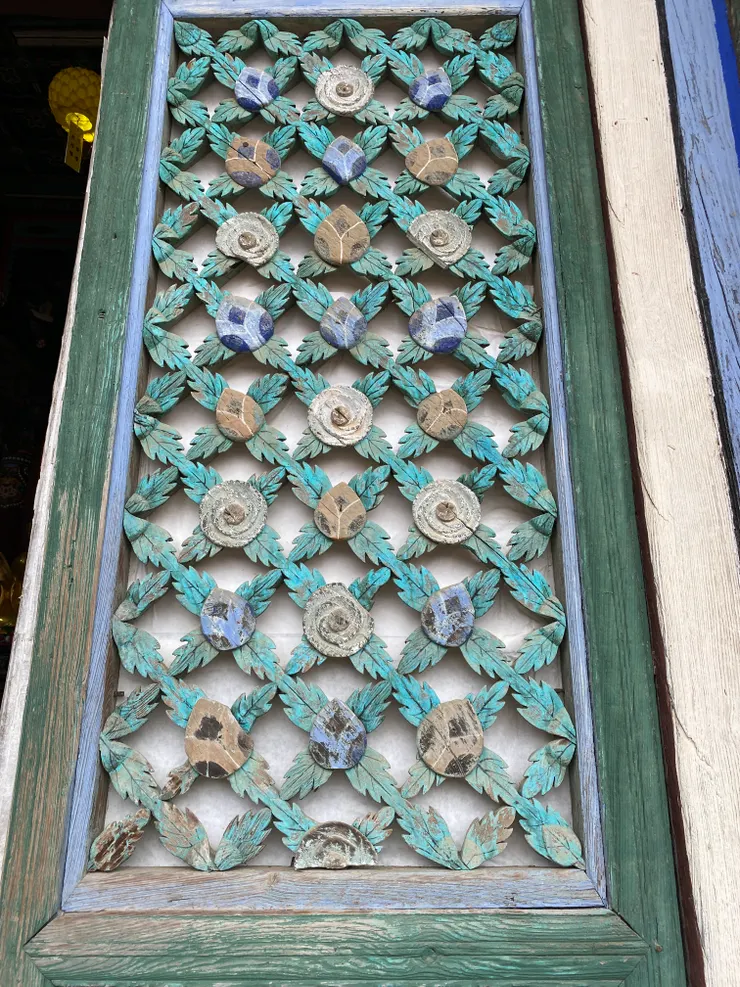 特別的雕刻花窗