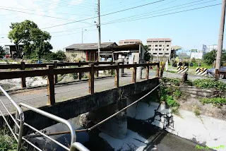 跨越八堡一圳(溪湖へ)