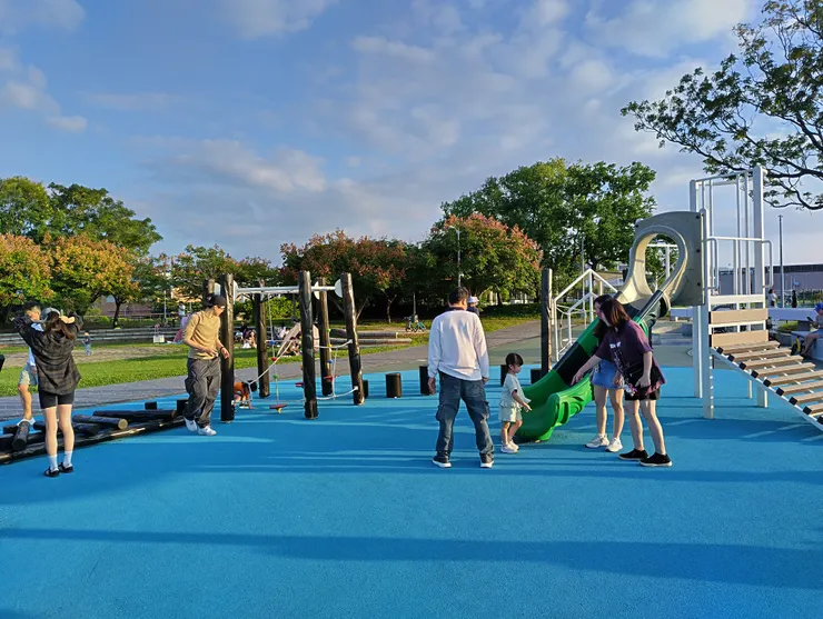 溜滑梯一定要有